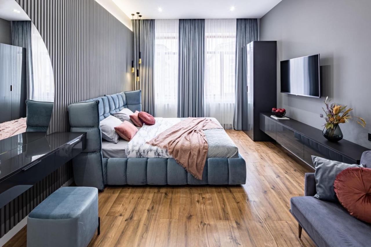 Apartment куліша 12